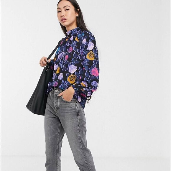 NWOT Monki rose print high neck blouse in multi - Picture 4 of 4